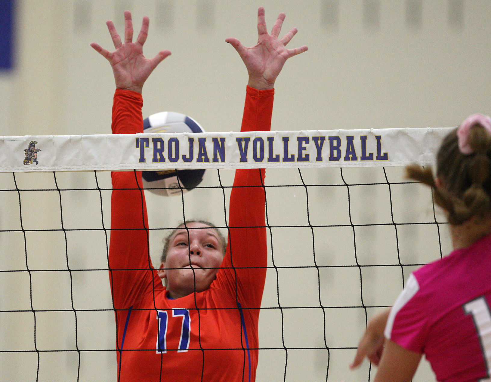 Maroa Forsyth vs Argenta Oreana volleyball 1 9.4.18.jpg